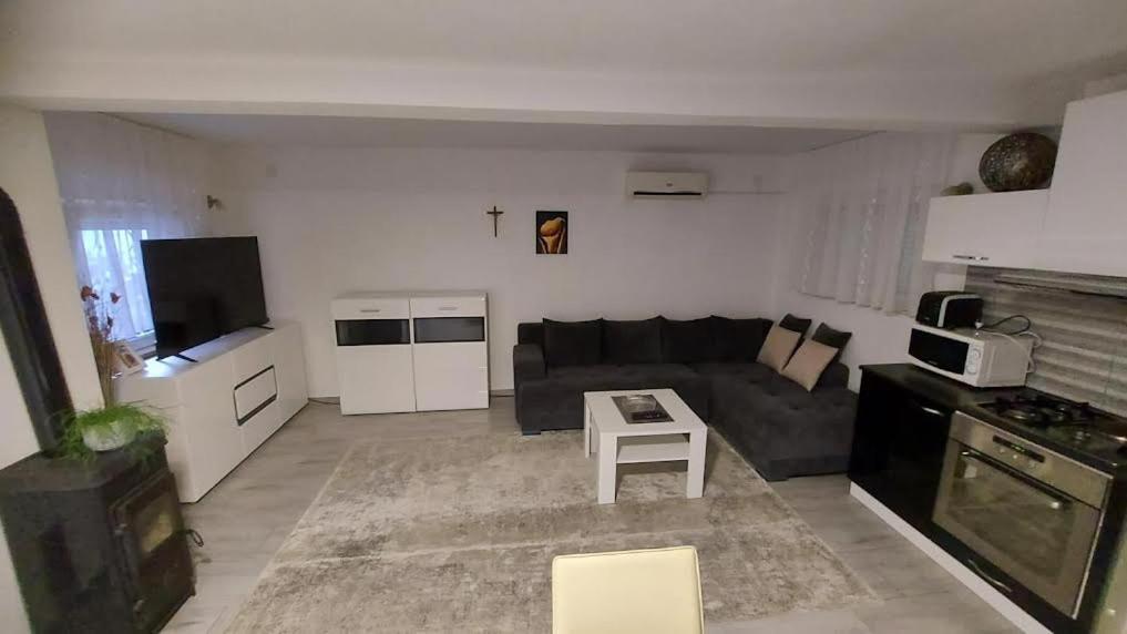 Apartments Antonio Rogoznica  Esterno foto
